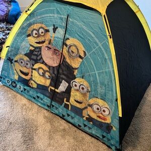 Minions Kids Play Tent - Yellow and Black